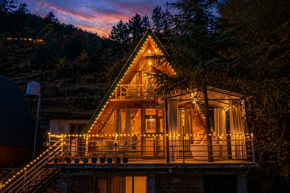 Winterfell Treehouse and Cottages