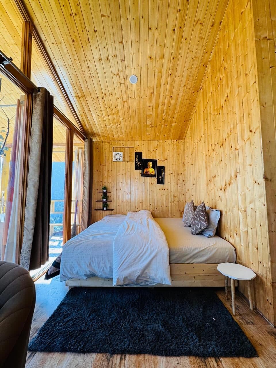 Winterfell Log House